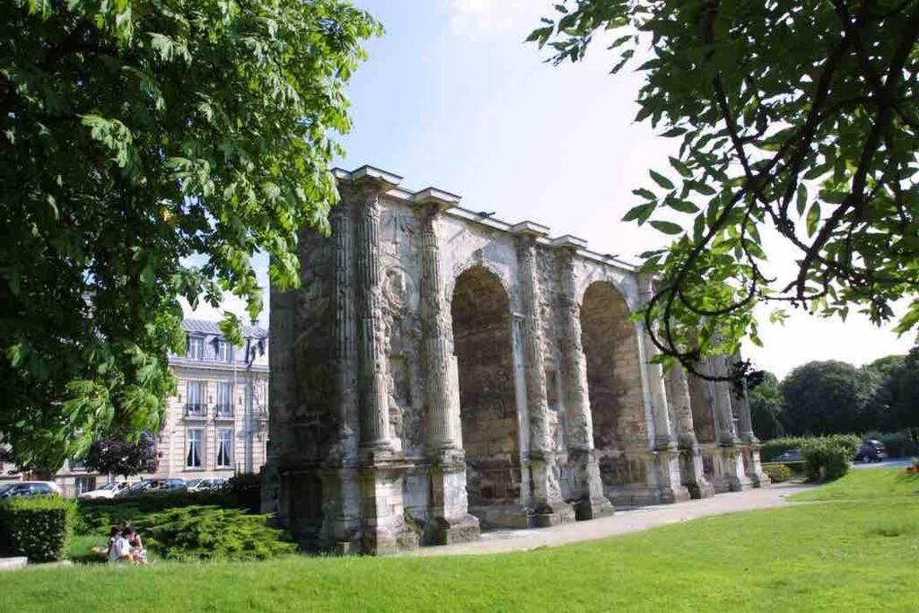 Apppartement Des Sacres De *